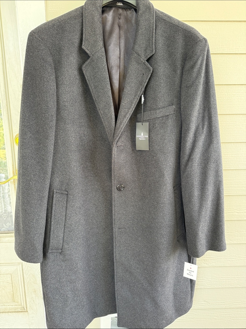 Mens 52R dark charcoal signature London fog long coat